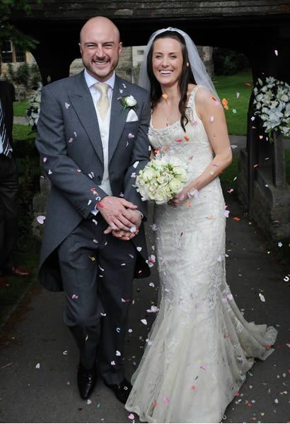 Bride and groom confetti